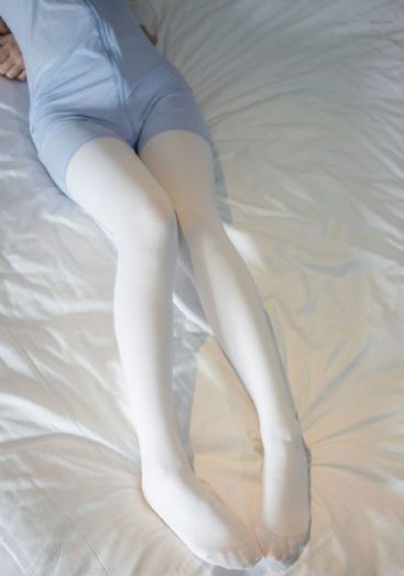 穿制服的女孩