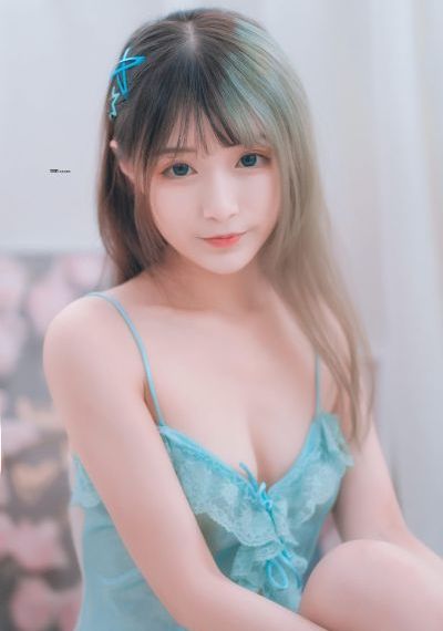 黑衣人