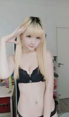 女大学生2