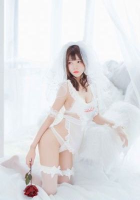 男生吃美女胸奶视频