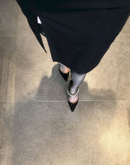 娇妻被交换粗又大又硬影视
