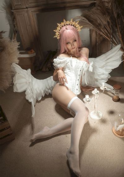 动漫美女被狂摸下部羞羞