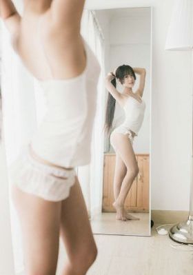 朝鲜大乳女奶水奶水吃奶