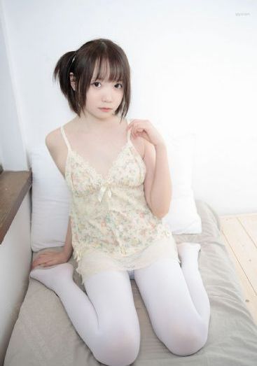 我的亲女让我进去了视频